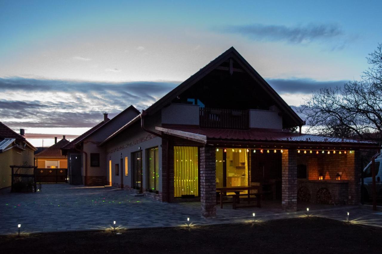 Benige Vendeghaz Hotel Demjén Exterior foto